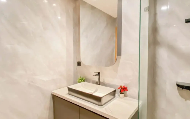 Best Choice 1Br With Extra Room Apartment Thamrin Residence