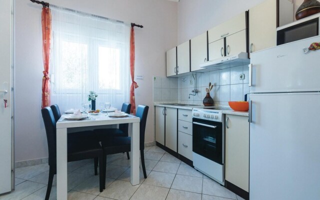 Stunning Home in Vir With Wifi and 2 Bedrooms