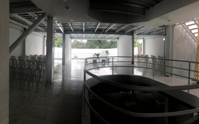 Hotel La Puerta Del Angel