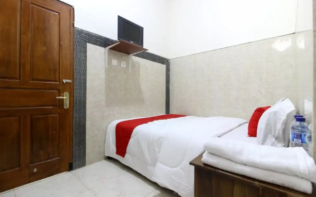 RedDoorz near Museum Gunung Merapi