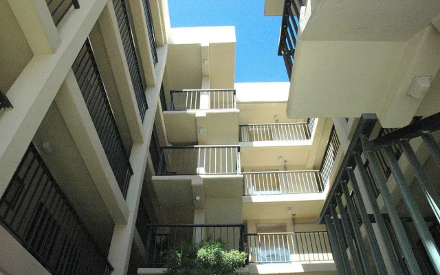 Summer Sands Suites