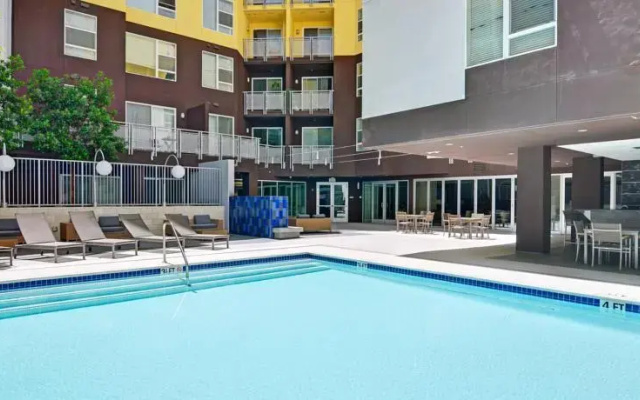 1111 Wilshire