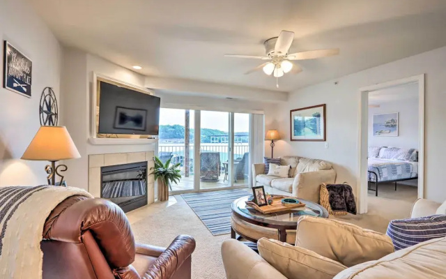 Unwind Poolside! Waterfront Ozarks Condo
