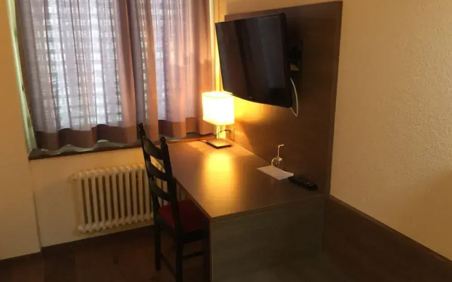 Zys Hotel