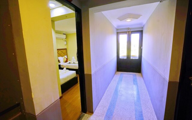 Royal Ruby Hotel