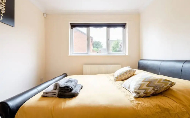 Charming 1-bed Apartment in Luton