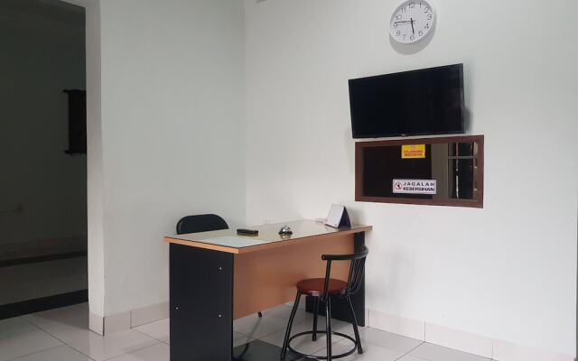 OYO 93951 Family Guesthouse