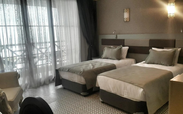 Babillon Hotel Spa & Restaurant
