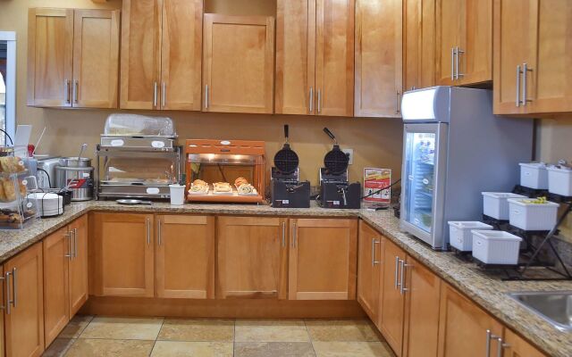 Baymont by Wyndham Orlando East