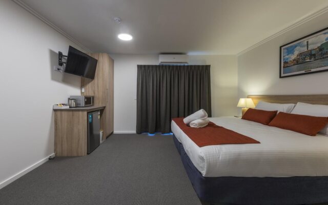 MAS Country Club Maclean Motel