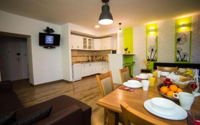 Rentaflat Dandelion Old Town Studio