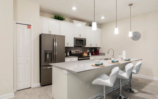 4BR 3BA ChampionsGate  Townhome