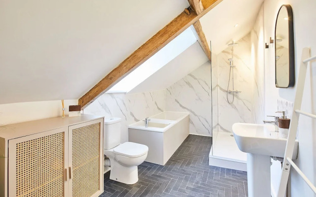 Host Stay Tally House