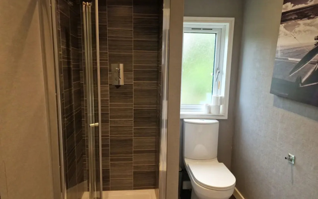 Large Glamping Hut - Riverview 13