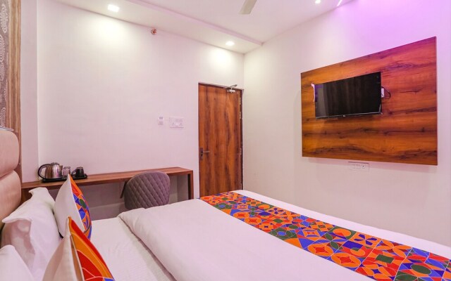 Fabhotel Relax Inn I