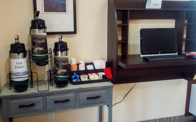 Quality Inn San Diego I-5 Naval Base