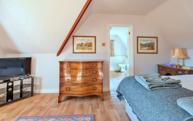 Holiday Home in Mid Wales With Countryside Views