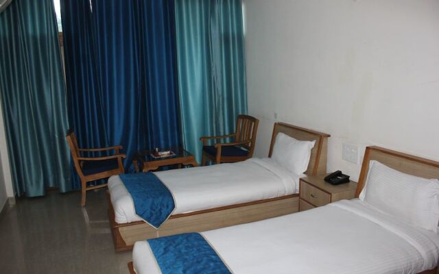 Chandermukhi Resorts