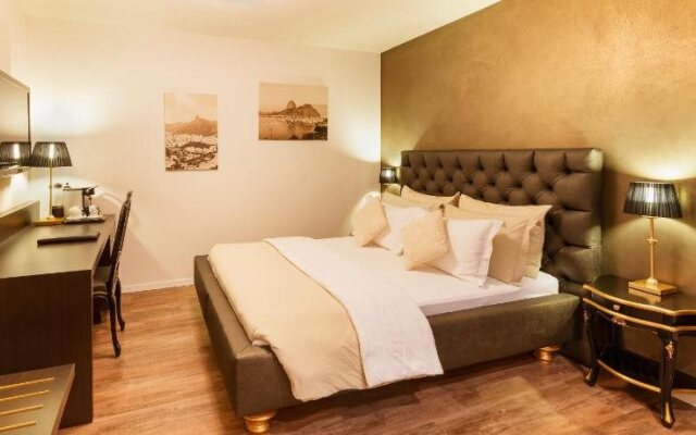 Hotel First