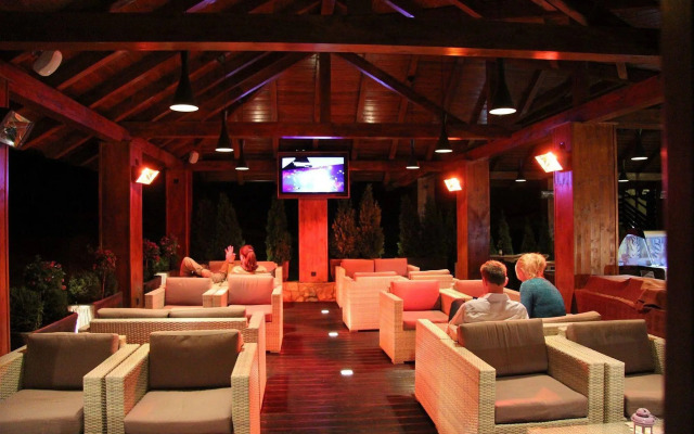 Hotel Degenija