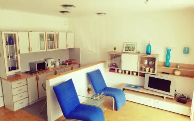 Apartment Lent