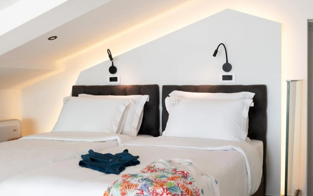 Отель Akti Toroni Boutique