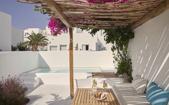 Nikki Beach Resort & Spa Santorini