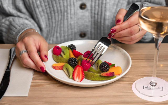 Tribe Paris La Defense Esplanade