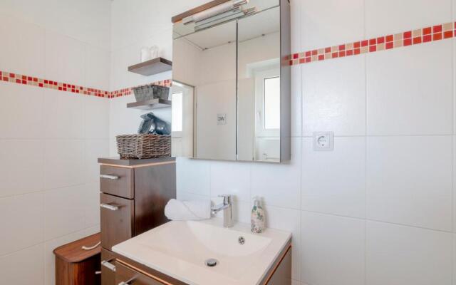 Stylish 2 Room Maisonette Hannover