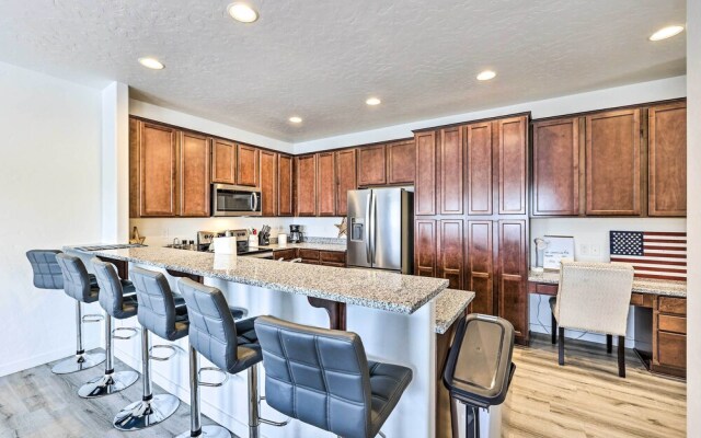 Nampa Townhome ~ 18 Mi to Downtown Boise!