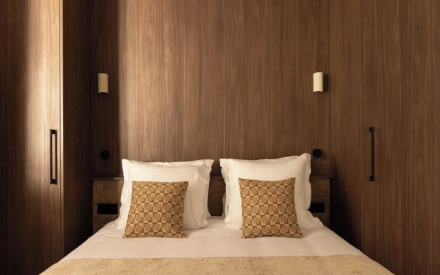 Elegant Apartment - AC- 2br-6p- Madeleine