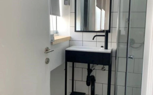 Domus Metro Hotel