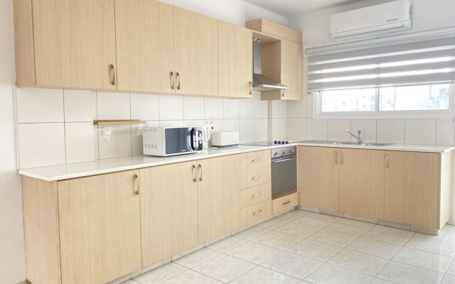 Phaedrus Living Town Flat Stephania 302