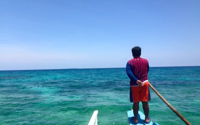 Liwayway Sa Bohol-Pamilacan Bed & Breakfast