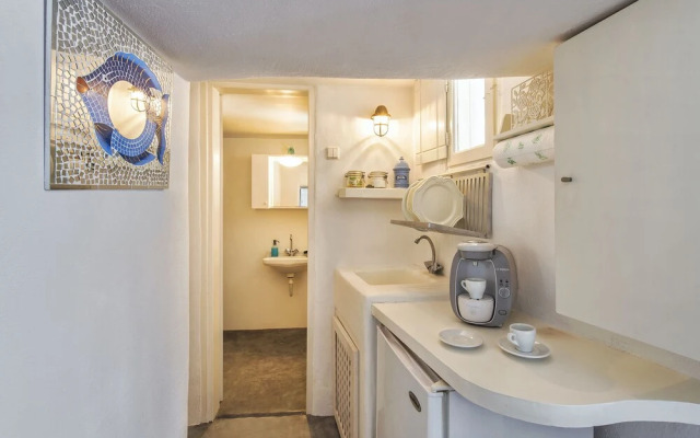 Spacious 3-bed Villa With Private Pool in Pyrgos