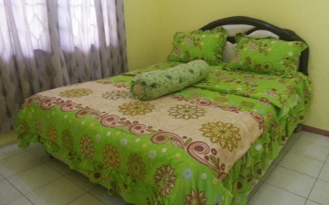 Villa Kota Bunga Gladiol