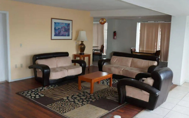Super Inn And Suites