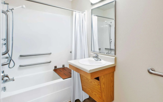 WoodSpring Suites St Louis St Charles
