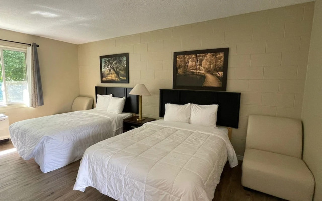 Peninsula Motel