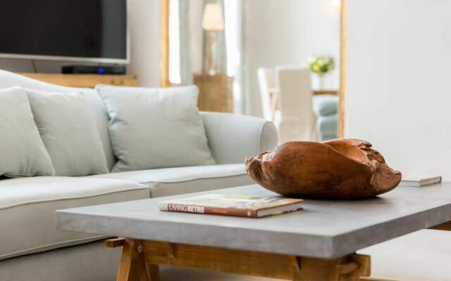 Luxury Apartments - Queen Circus