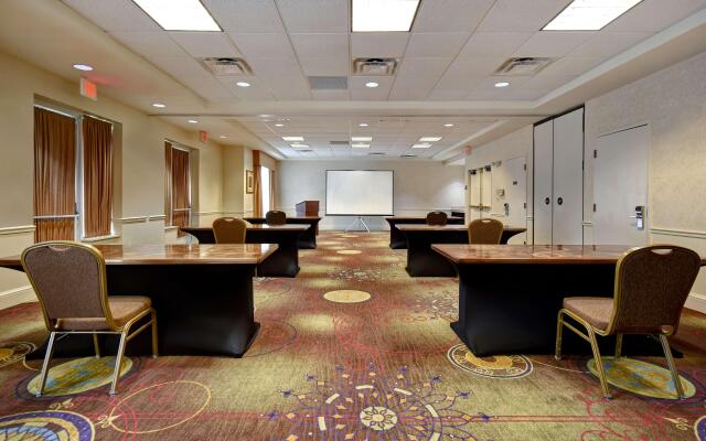 Hilton Garden Inn Detroit Metro Airport
