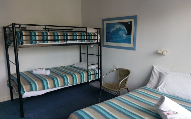 Bargara Beach Hotel Motel – Guest Rooms – Bargara