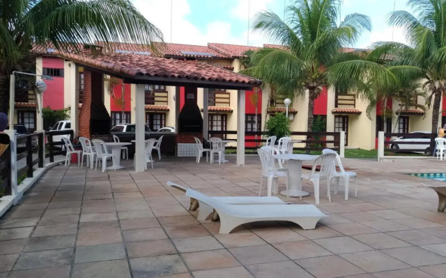 Casa Duplex 3 suítes em Condomínio Fechado