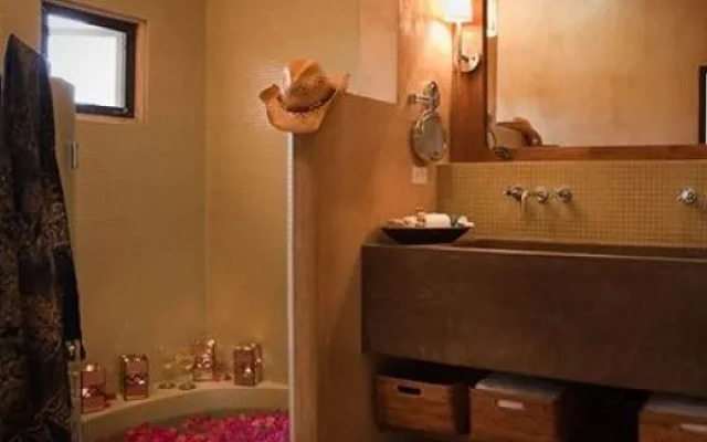 Kimpton Mas Olas Resort and Spa