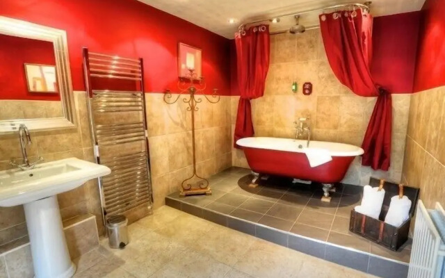 Bartle Hall Country Hotel