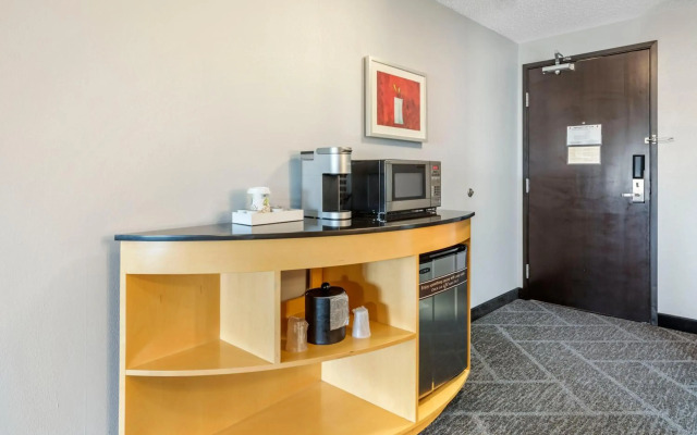 Cambria Hotel Minneapolis Maple Grove