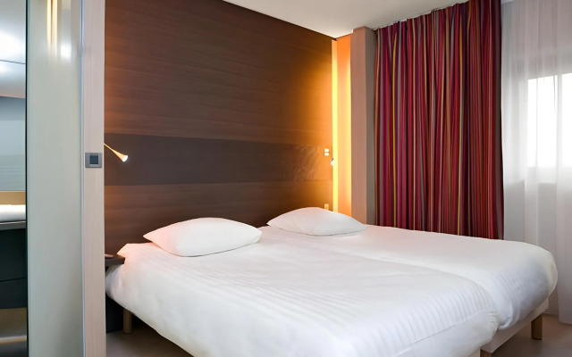 Hotel Oceania Paris Porte de Versailles