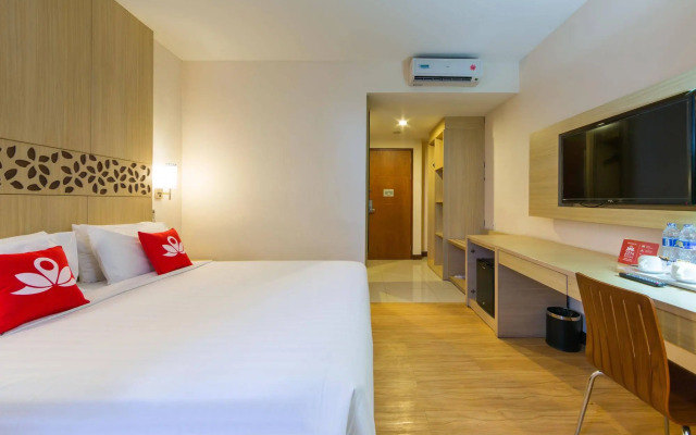 ZEN Rooms Kuta Tuban Suites