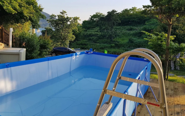 Geoje Sea Love Pension