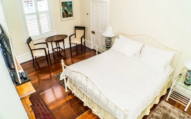 Heritage Cottage Bed And Breakfast